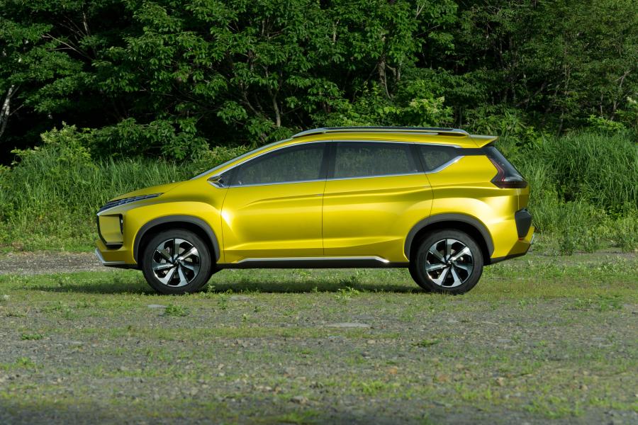  Mitsubishi XM Concept 2016 года  (фото 20 из 22)